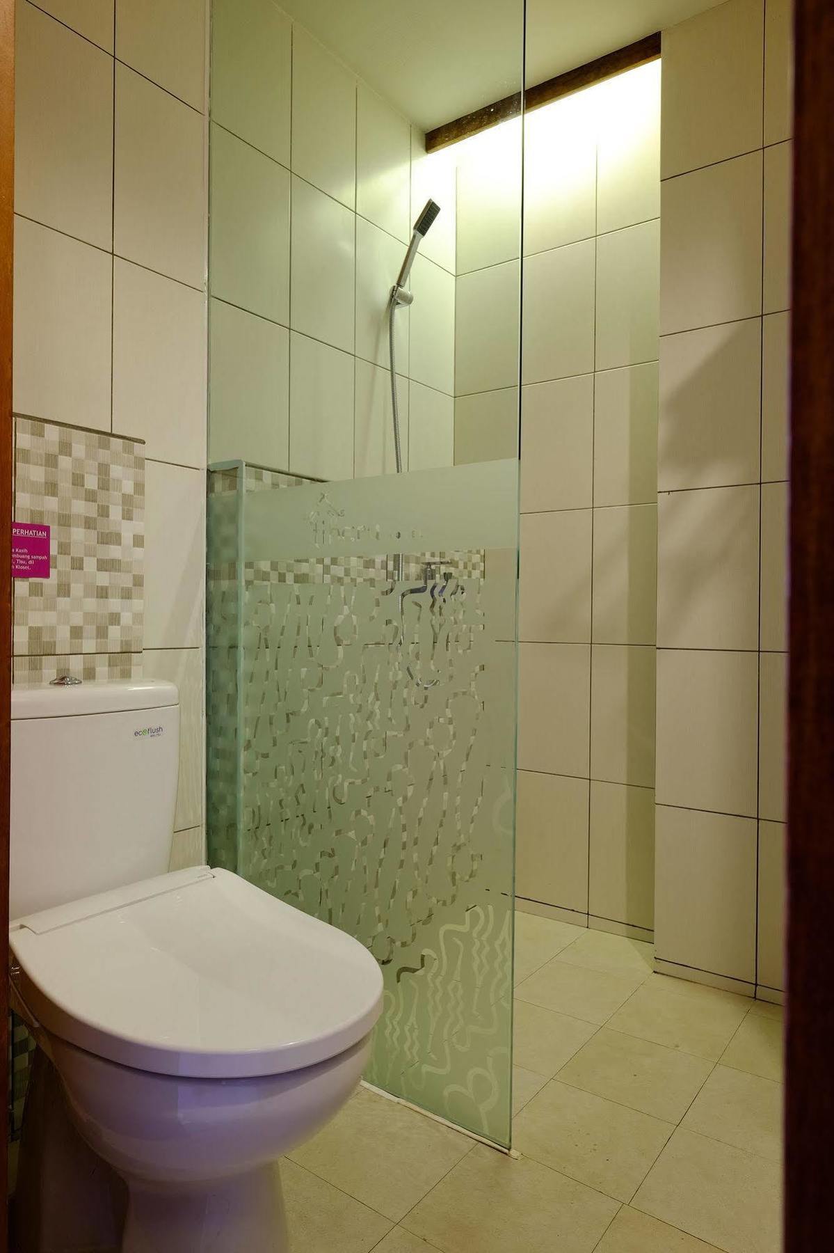 Tibera Hotel Ciumbuleuit Μπαντούνγκ Εξωτερικό φωτογραφία
